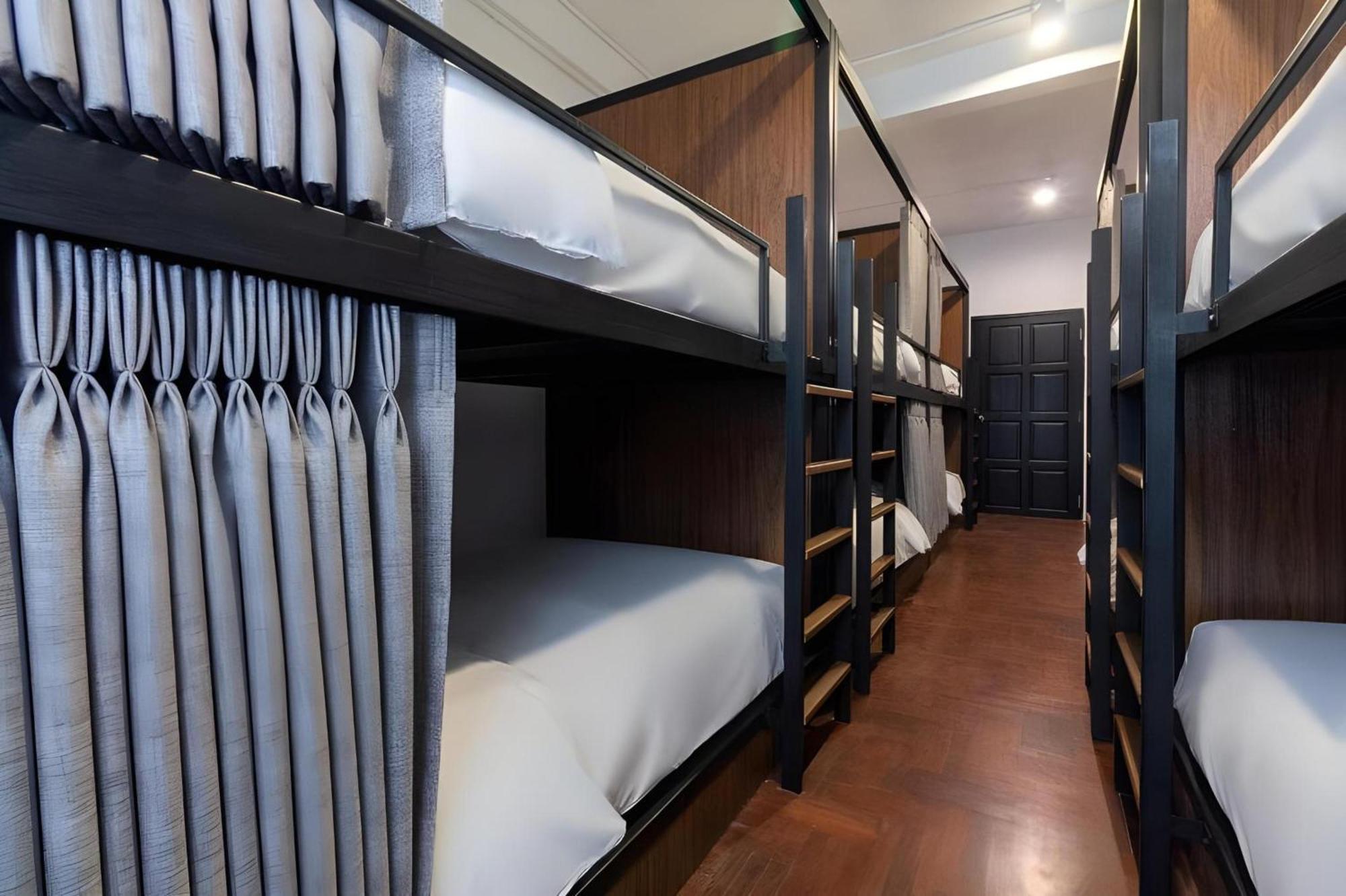 Hotel Vaccinated Staff - Oyo 994 Kudi 2*